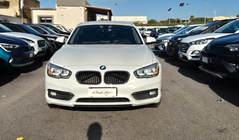 
								BMW 116D D URBAN 2017 completo									