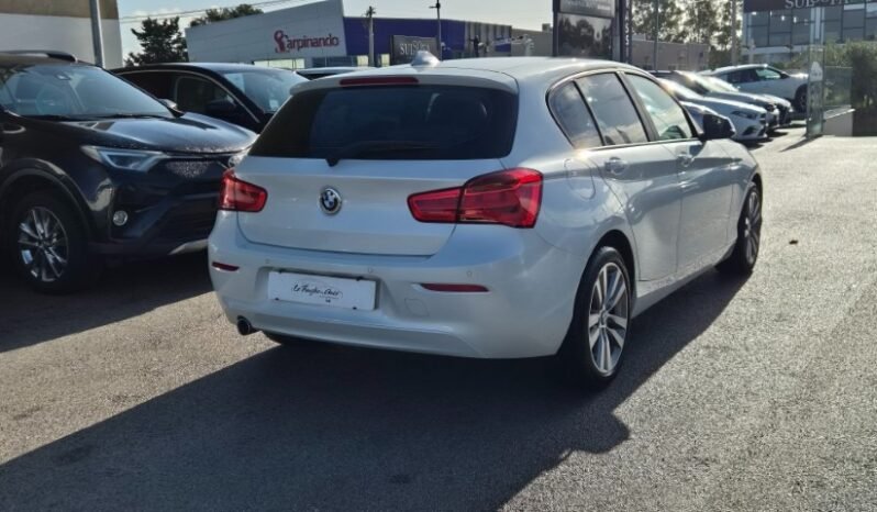 
								BMW 116D D URBAN 2017 completo									