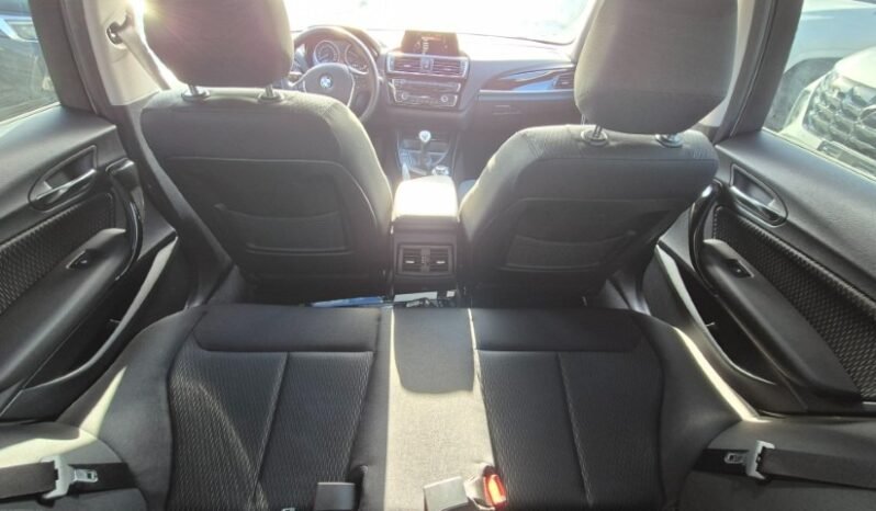 
								BMW 116D D URBAN 2017 completo									