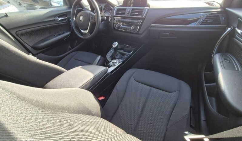 
								BMW 116D D URBAN 2017 completo									