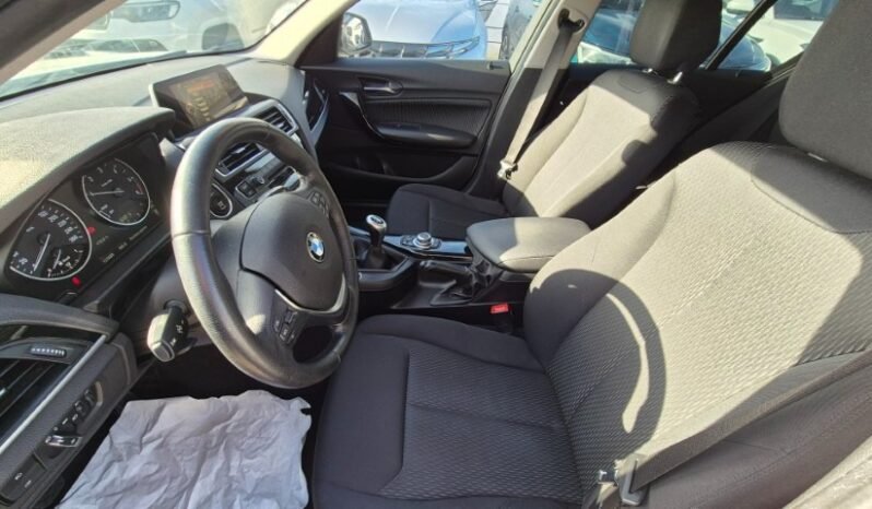 
								BMW 116D D URBAN 2017 completo									