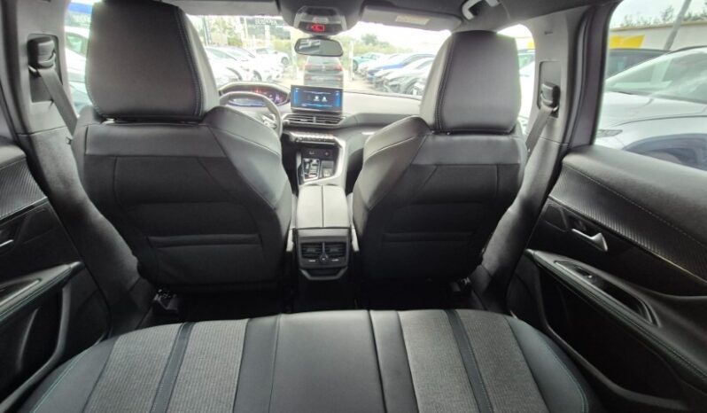 
								Peugeot 3008 BLUEHDI (EAT8) ALLURE PACK 2023 completo									