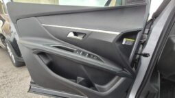 
										Peugeot 3008 BLUEHDI (EAT8) ALLURE PACK 2023 completo									