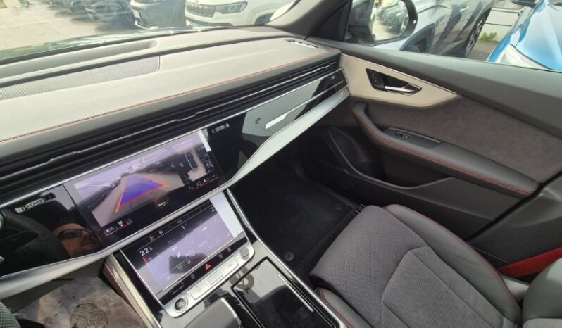 
								Audi Q8 50 TDI QUATTRO TIPTRONIC S-LINE EDITION 2025 completo									