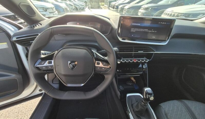 
								Peugeot 2008 ALLURE PACK 2025 completo									