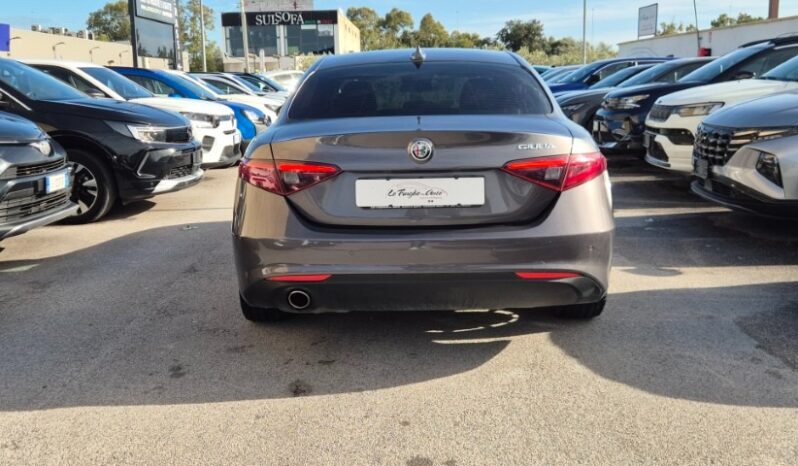 
								Alfa Romeo GIULIA 2019 completo									