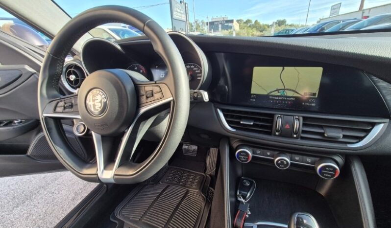 
								Alfa Romeo GIULIA 2019 completo									