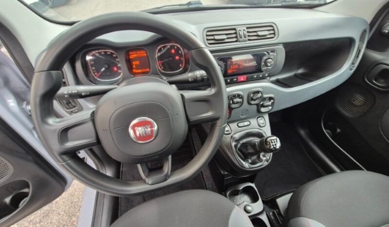 
								Fiat panda 2020 completo									