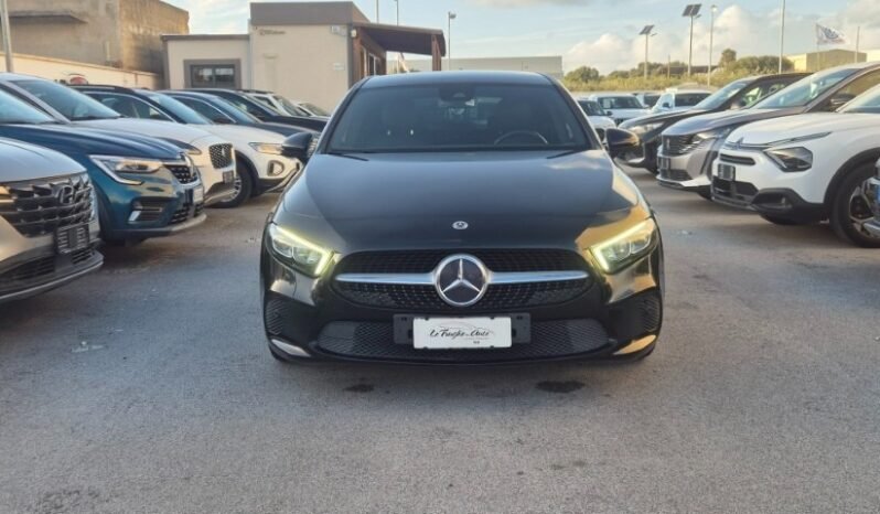 
								Mercedes A 180D 2020 completo									