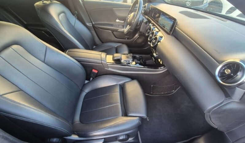 
								Mercedes A 180D 2020 completo									