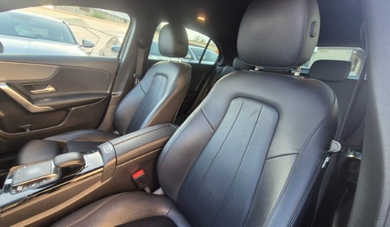 
								Mercedes A 180D 2020 completo									