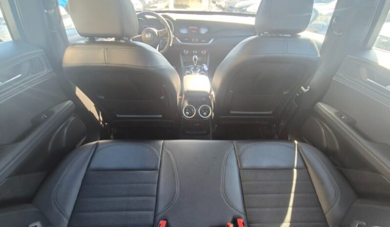 
								ALFA R. Stelvio AT8 RWD 2023 completo									