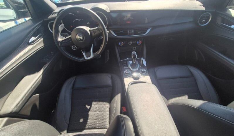 
								ALFA R. Stelvio AT8 RWD 2023 completo									