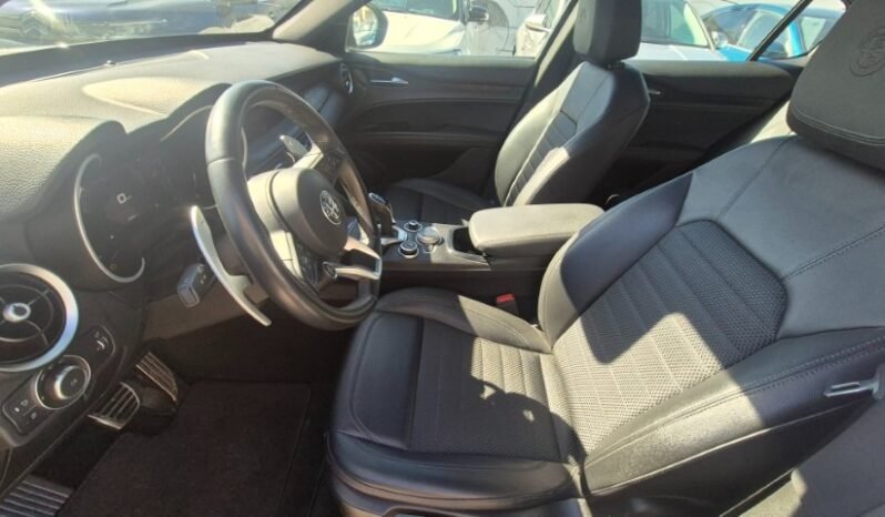 
								ALFA R. Stelvio AT8 RWD 2023 completo									