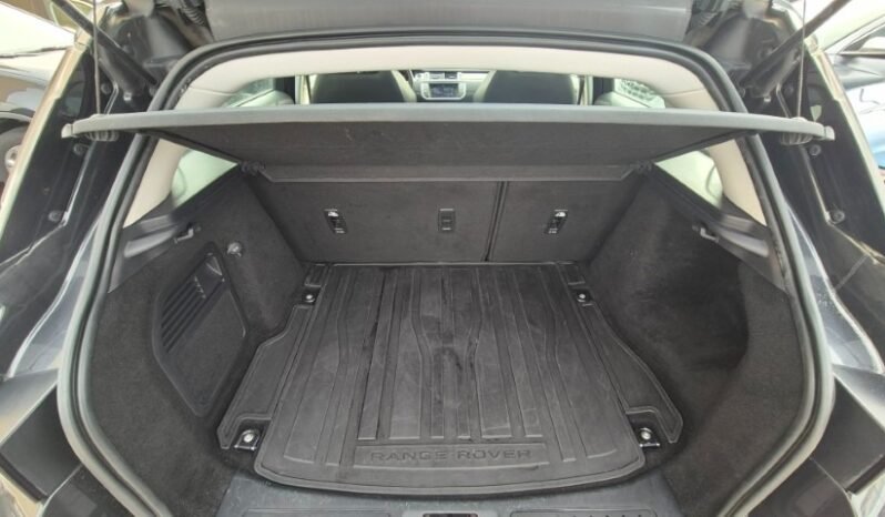 
								LAND ROVER RR EVOQUE HSE DYNAMIC TD4 TETTO PANORAMICO 2017 completo									