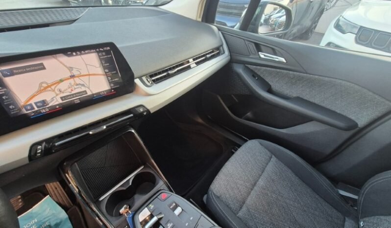 
								BMW 218D ACTIVE TOURER ADVANTAGE 2023 completo									