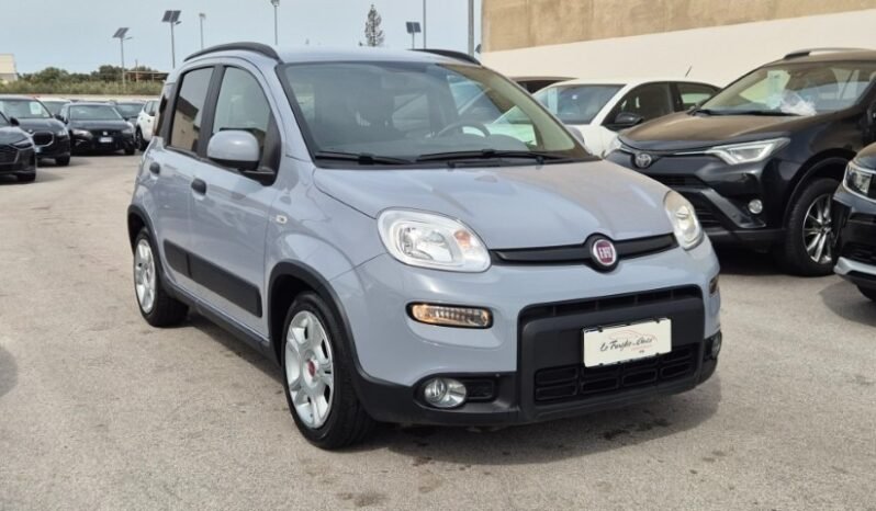 
								Fiat panda HYBRID CITY LIFE 2023 completo									