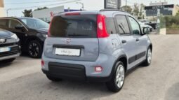 
										Fiat panda HYBRID CITY LIFE 2023 completo									