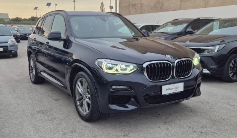 
								BMW X3 XDRIVE 20D 48V M-SPORT 2021 completo									