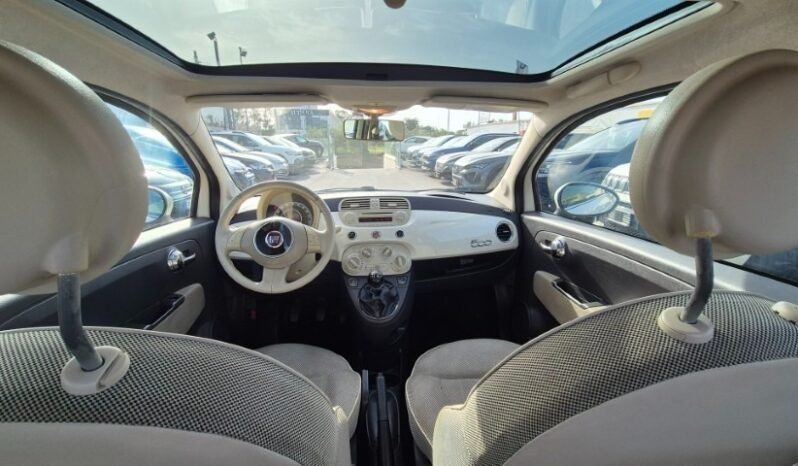 
								Fiat 500 LOUNGE 2011 completo									