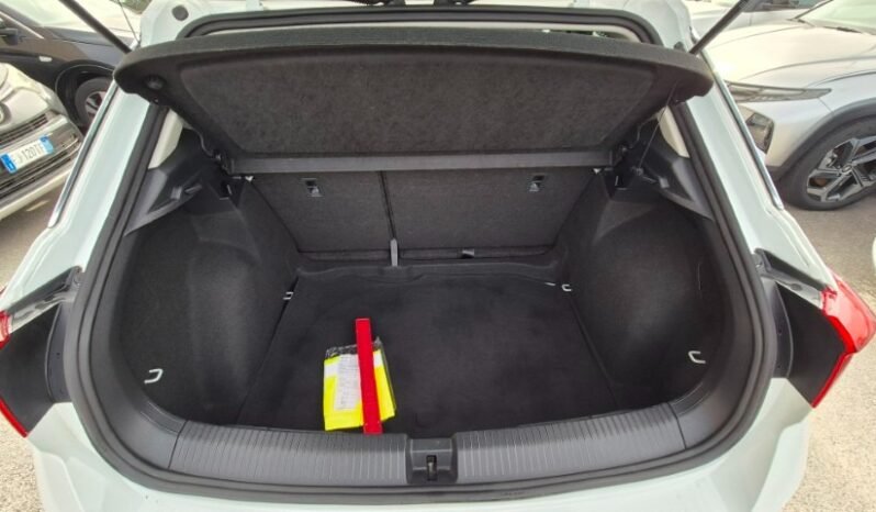 
								Volkswagen T-ROC TSI LIFE 2023 completo									