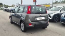 
										Fiat panda HYBRID CITY LIFE 2023 completo									