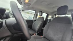 
										Fiat panda HYBRID CITY LIFE 2023 completo									