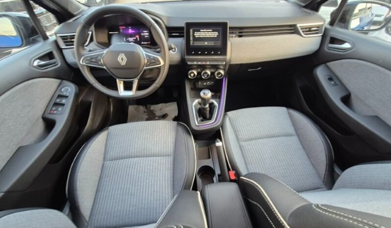 
								Renault CLIO TCE TECHNO 2025 completo									