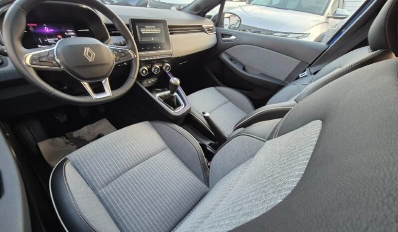 
								Renault CLIO TCE TECHNO 2025 completo									