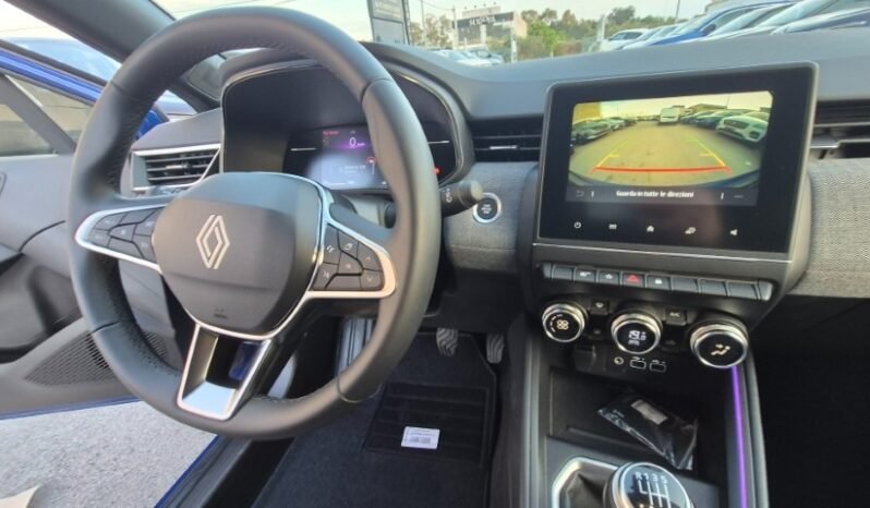 
								Renault CLIO TCE TECHNO 2025 completo									