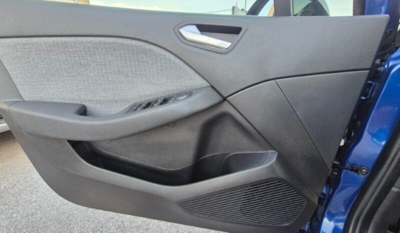 
								Renault CLIO TCE TECHNO 2025 completo									