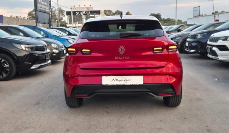 
								NEW RENAULT CLIO TCE EVOLUTION 2026 completo									