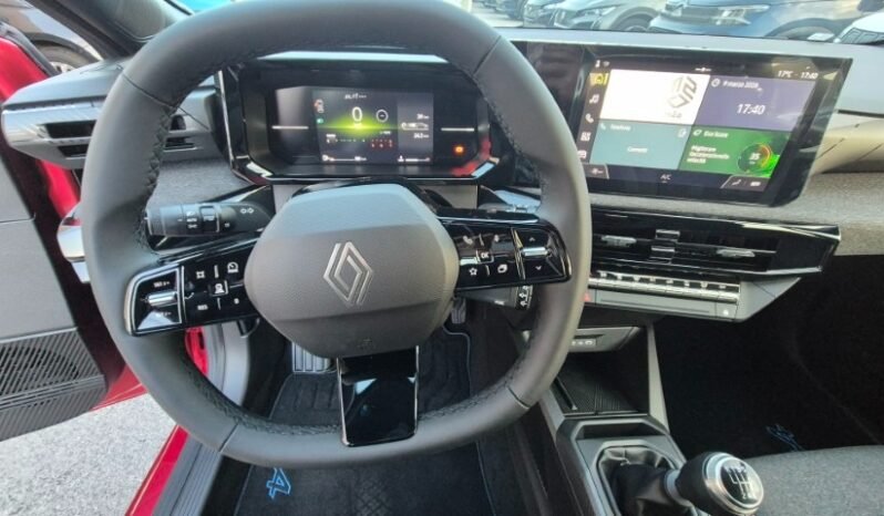 
								NEW RENAULT CLIO TCE EVOLUTION 2026 completo									