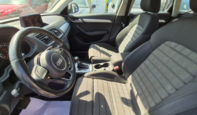 
								Audi Q3 TDI QUATTRO S-TRONIC 2015 completo									