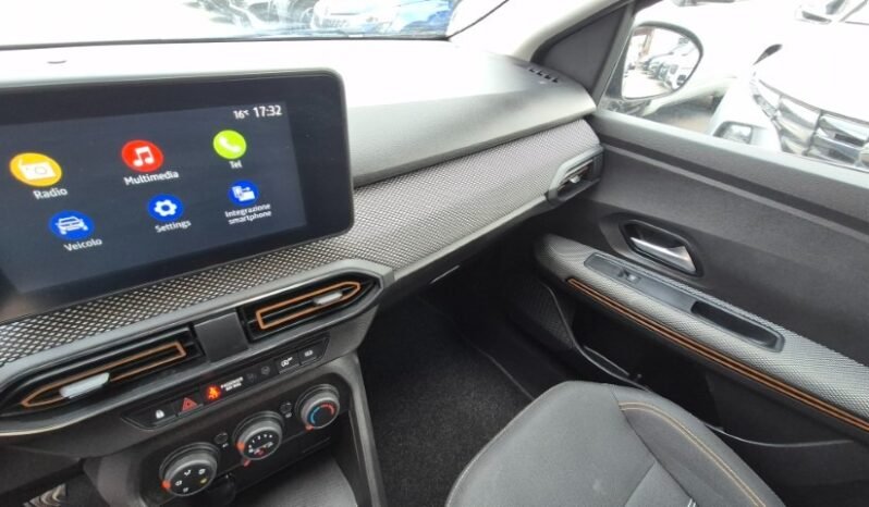 
								Dacia SANDERO STEPWAY TCE COMFORT 2022 completo									