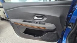 
										Dacia SANDERO STEPWAY TCE COMFORT 2022 completo									