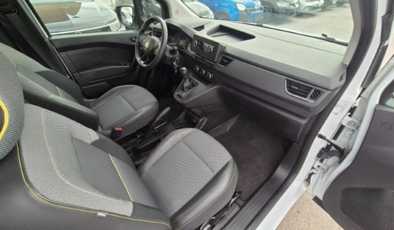 
								Renault KANGOO VAN BLUEDCI 2023 completo									