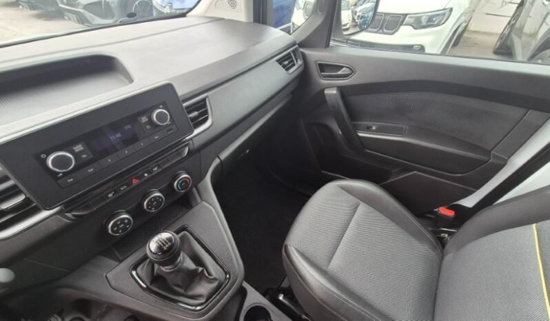 
								Renault KANGOO VAN BLUEDCI 2023 completo									