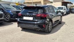 
										Ford Focus ECOBOOST HYBRID ST-LINE 2024 completo									