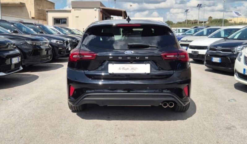 
								Ford Focus ECOBOOST HYBRID ST-LINE 2024 completo									