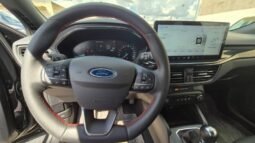 
										Ford Focus ECOBOOST HYBRID ST-LINE 2024 completo									