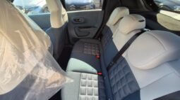 
										Fiat GRANDE PANDA HYBRID LA PRIMA 2025 completo									