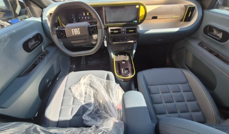 
								Fiat GRANDE PANDA HYBRID LA PRIMA 2025 completo									