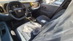 
										Fiat GRANDE PANDA HYBRID LA PRIMA 2025 completo									