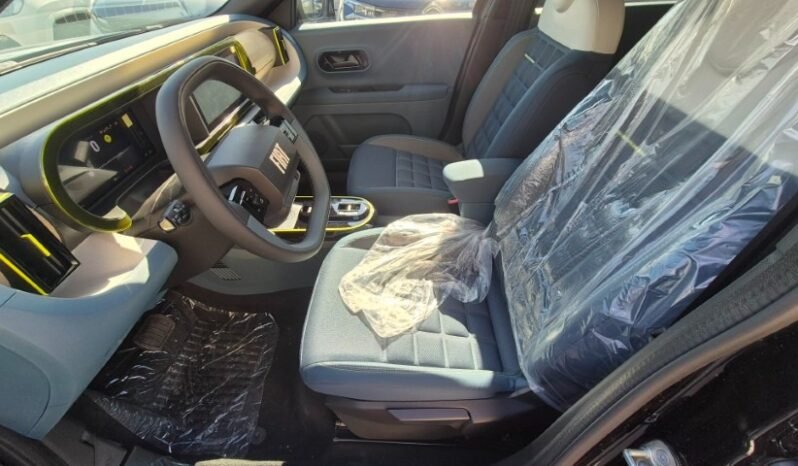 
								Fiat GRANDE PANDA HYBRID LA PRIMA 2025 completo									