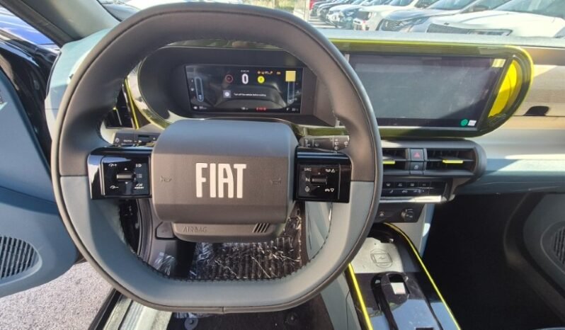 
								Fiat GRANDE PANDA HYBRID LA PRIMA 2025 completo									