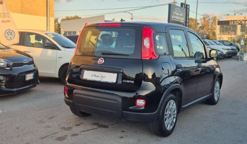 
								Fiat panda HYBRID 2023 completo									