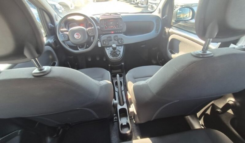 
								Fiat panda HYBRID 2023 completo									