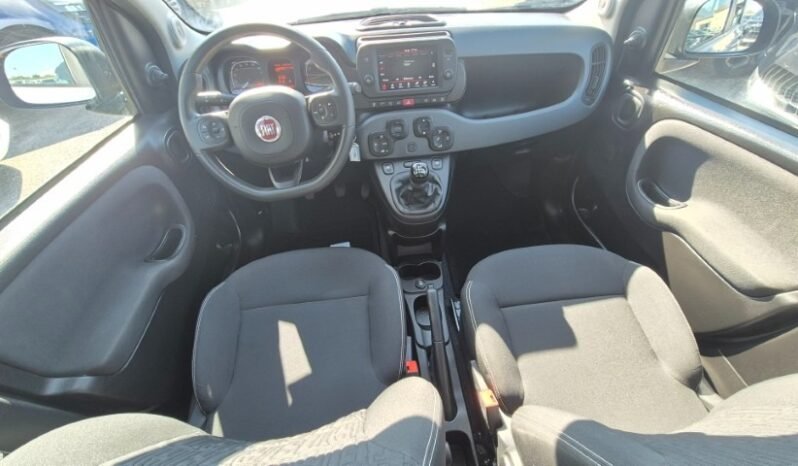 
								Fiat panda HYBRID 2023 completo									