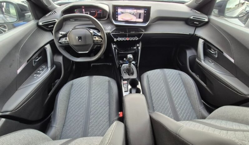 
								Peugeot 2008 ALLURE PACK 2025 completo									